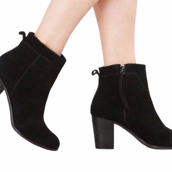 Toms Lunata Black Ankle Booties - Picture 1 of 5